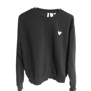 H&M black crew neck sweatshirt Disney